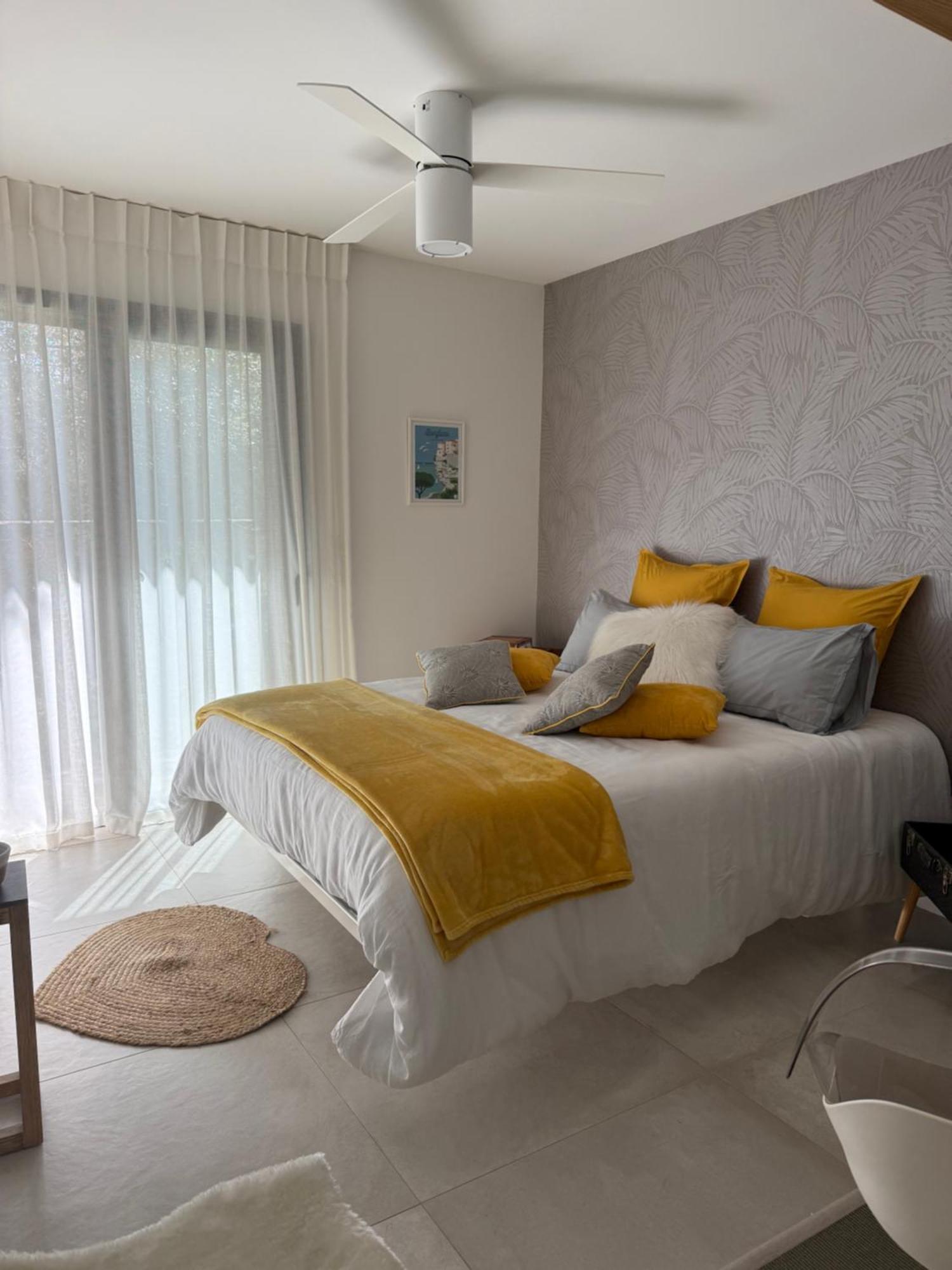 Casa Felicia Apartment Bonifacio  Ngoại thất bức ảnh
